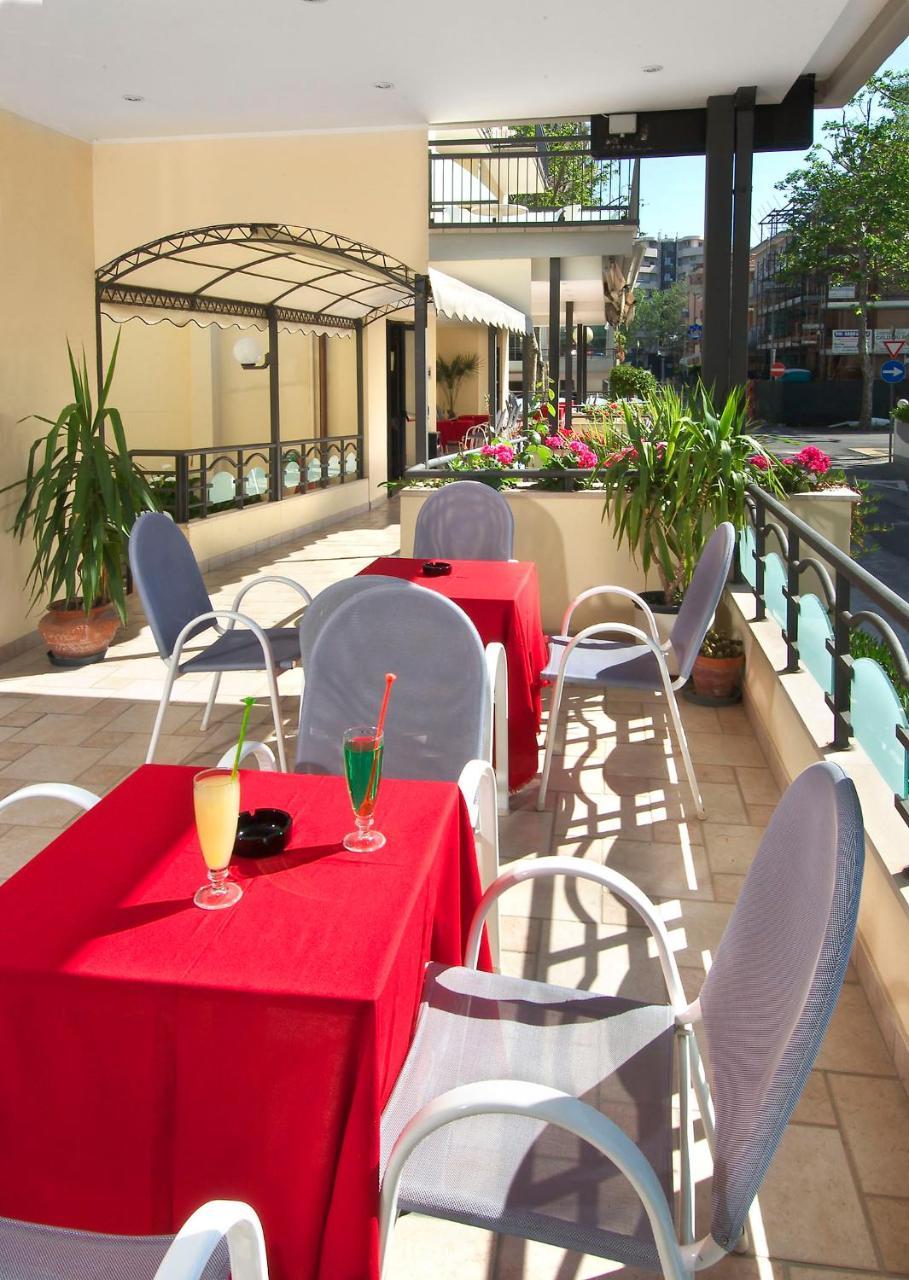 Hotel Villa Lieta Rimini Exterior foto